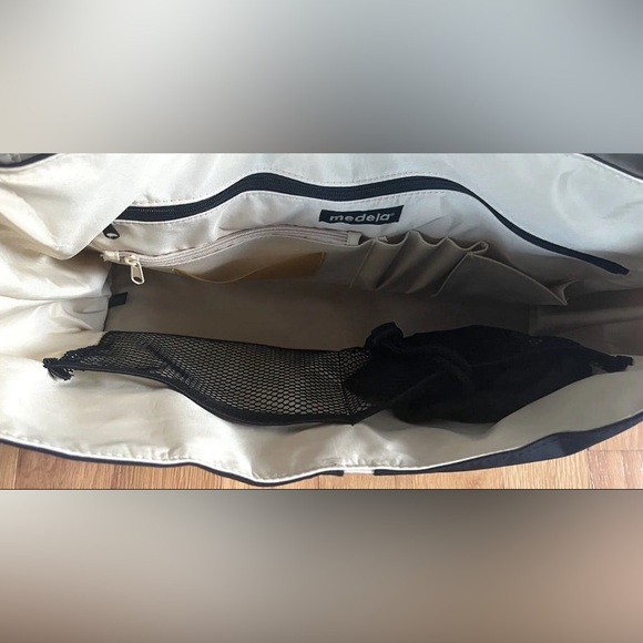 Medela Pump In Style Microfiber Breast Pump Bag Only - Picture 3 of 4